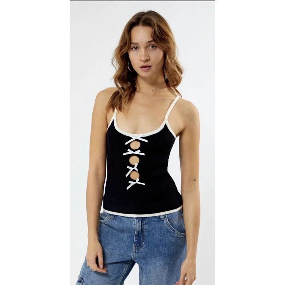 Women’s Lioness Ribbed Knit Cami Top Bow Cutout Black White Contrast Tank Large